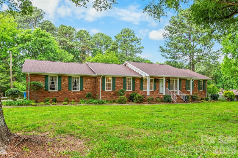 1719 Suther Rd, Concord, NC 28025