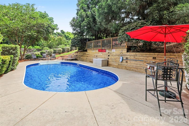 2001 Wood Dale Ter, Charlotte, NC 28203