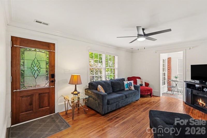 2001 Wood Dale Ter, Charlotte, NC 28203
