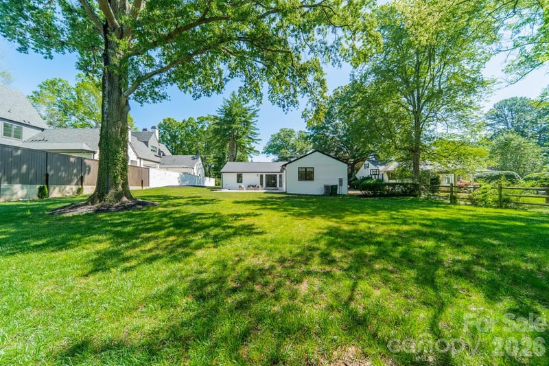 2528 Providence Rd, Charlotte, NC 28211