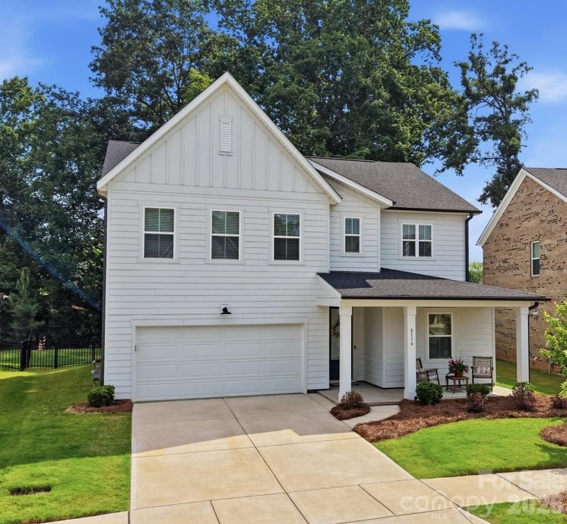 8114 Franklin Trail St, Charlotte, NC 28227