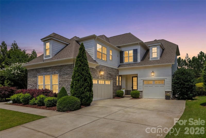 2082 Tatton Hall Rd, Fort Mill, SC 29715