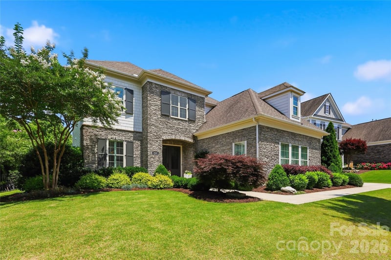 2082 Tatton Hall Rd, Fort Mill, SC 29715