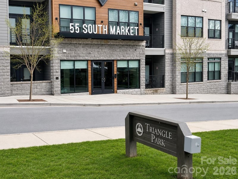 55 Market St #408, Asheville, NC 28801
