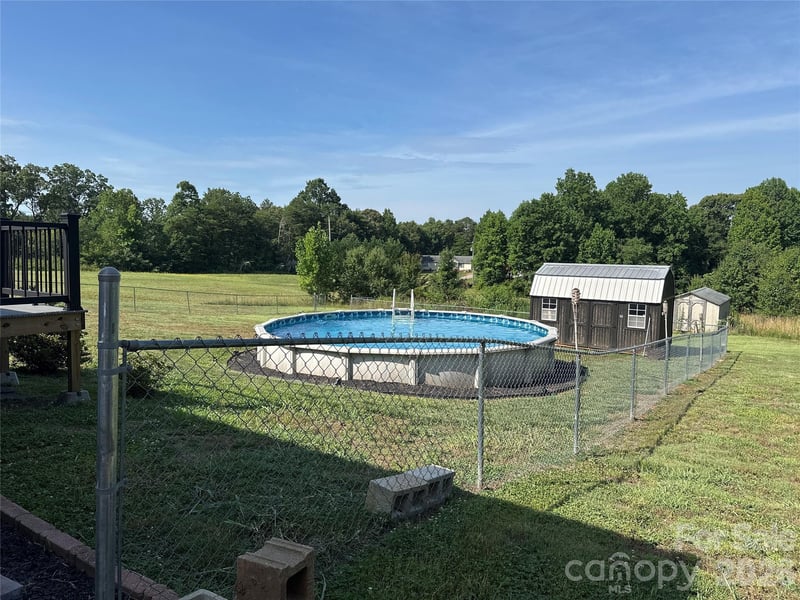 2567 Peeler Rd, Vale, NC 28168