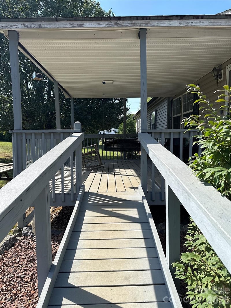 2567 Peeler Rd, Vale, NC 28168