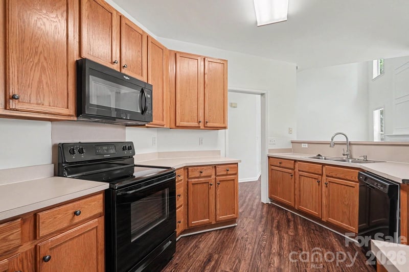 11310 Glenstone Ct, Charlotte, NC 28269
