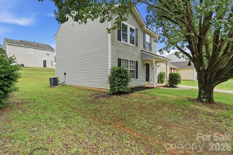 2314 Hope Valley Ln, Charlotte, NC 28213