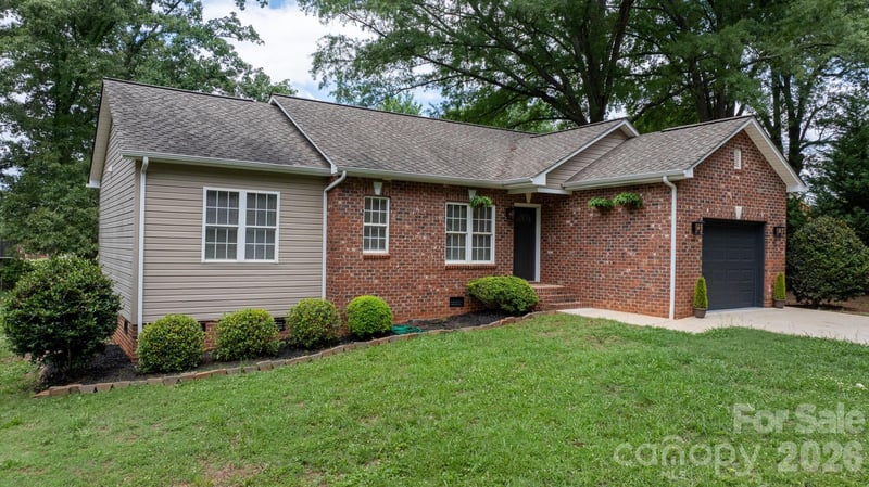 208 B Ave, Maiden, NC 28650