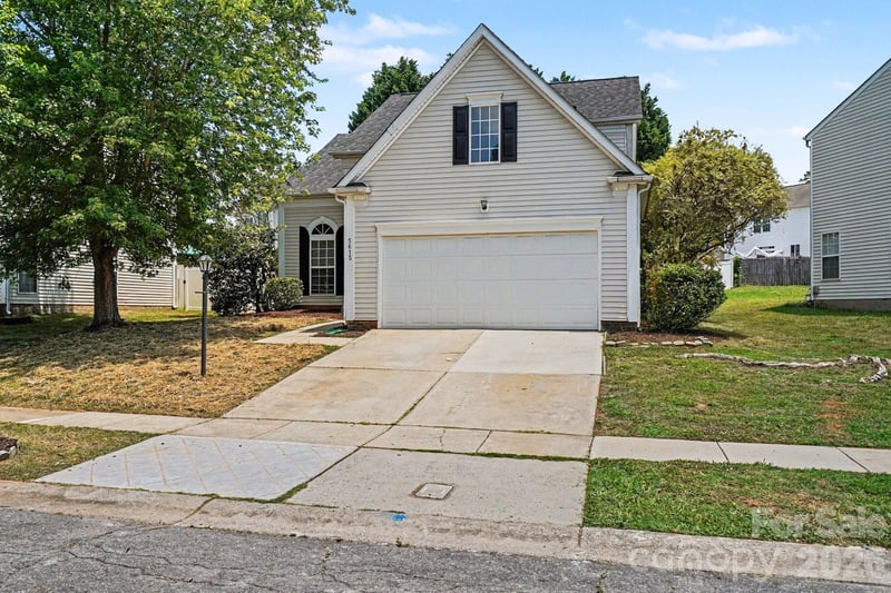 5615 Waverly Lynn Ln, Charlotte, NC 28269