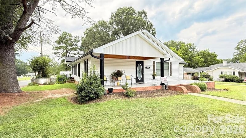 210 Church St, Cherryville, NC 28021