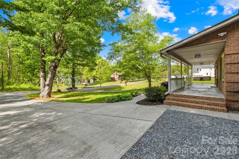 6002 Lake Rd, Mint Hill, NC 28227
