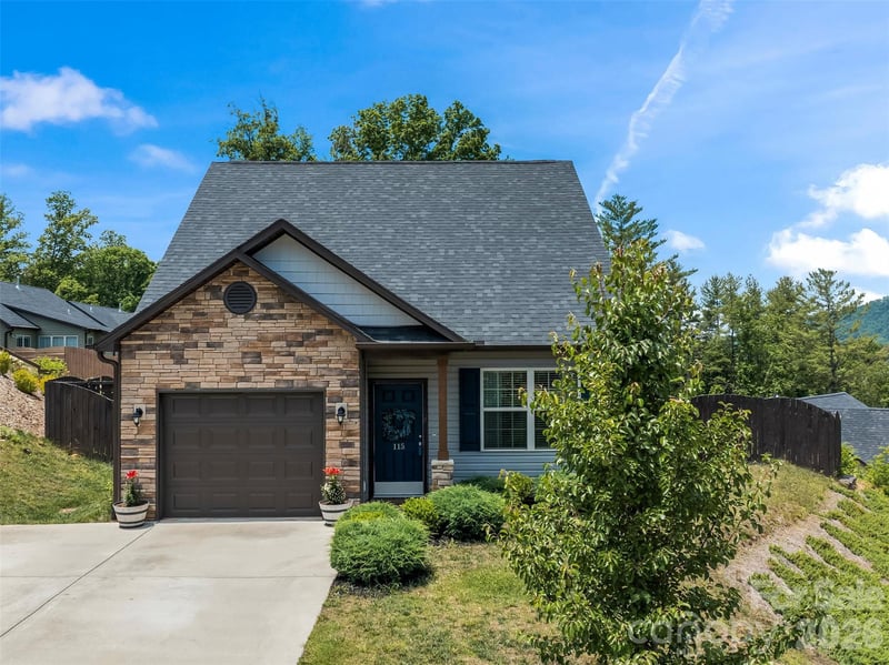 115 Water Leaf Dr, Weaverville, NC 28787