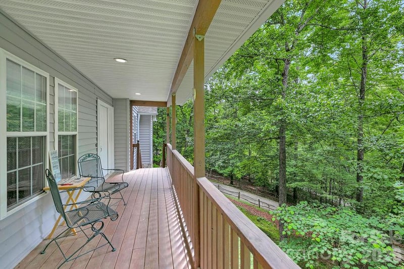 144 Lakeland Dr, Pisgah Forest, NC 28768