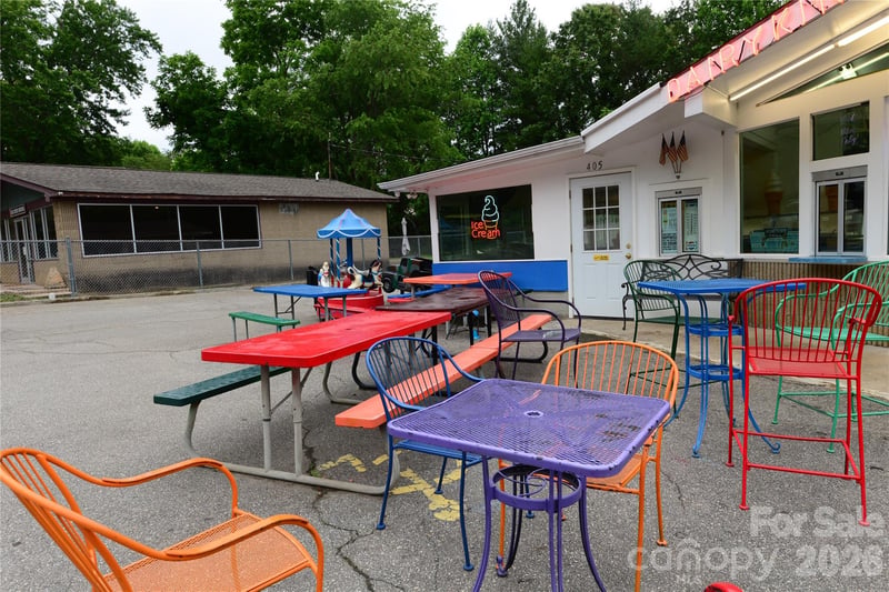 405 State St, Black Mountain, NC 28711
