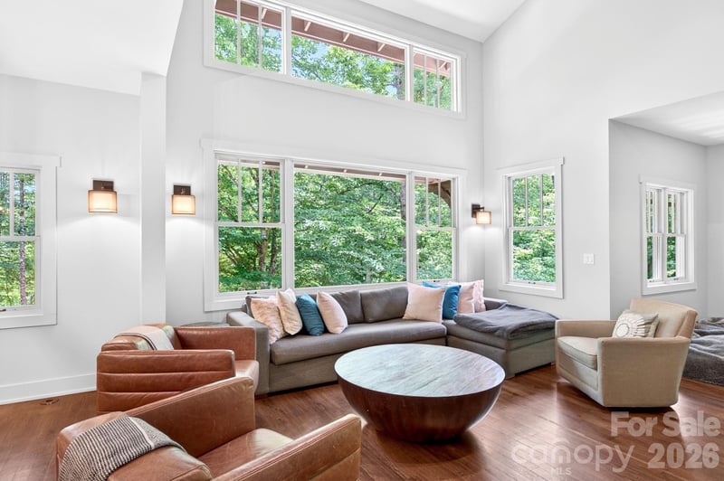 235 Bull Creek Rd, Asheville, NC 28805