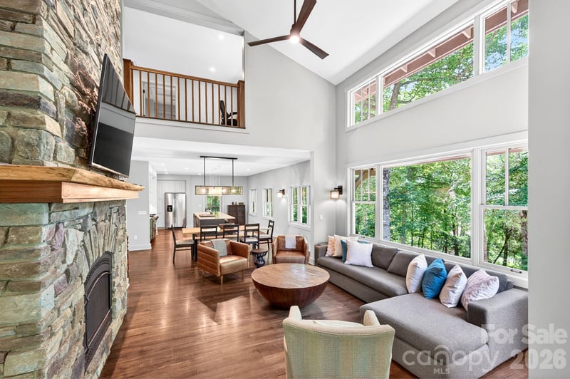 235 Bull Creek Rd, Asheville, NC 28805