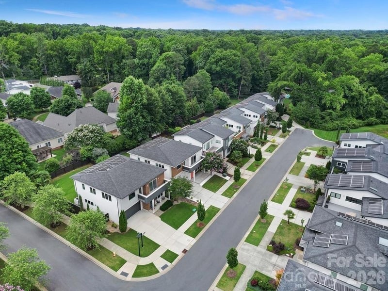 1243 Realta Dr, Charlotte, NC 28211