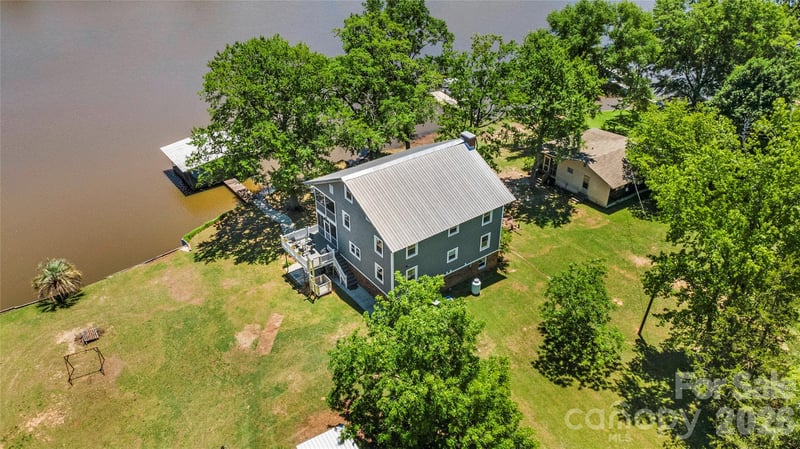 2450 Cottage Ln, Liberty Hill, SC 29074