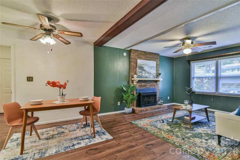 115 Wicklow Dr, Asheville, NC 28806