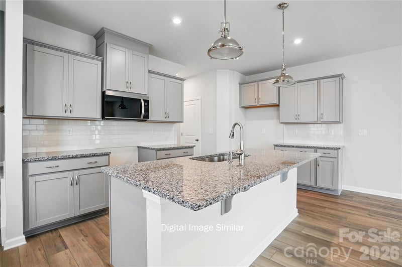 1223 Vibrant Rd, Charlotte, NC 28215