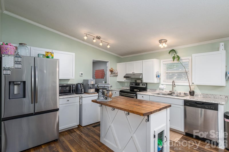 6815 Lackey Rd, Vale, NC 28168