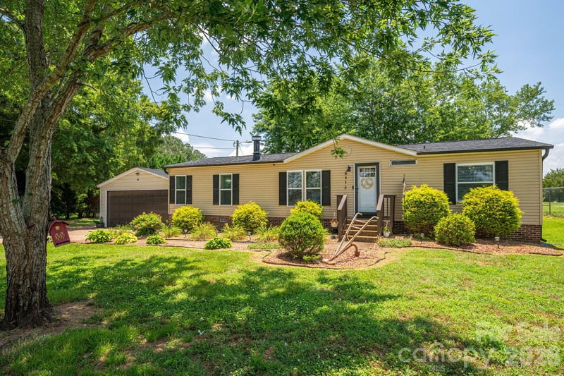 6815 Lackey Rd, Vale, NC 28168