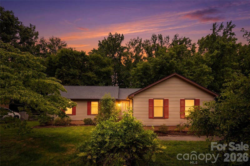 7225 Leesburg Rd, Charlotte, NC 28215