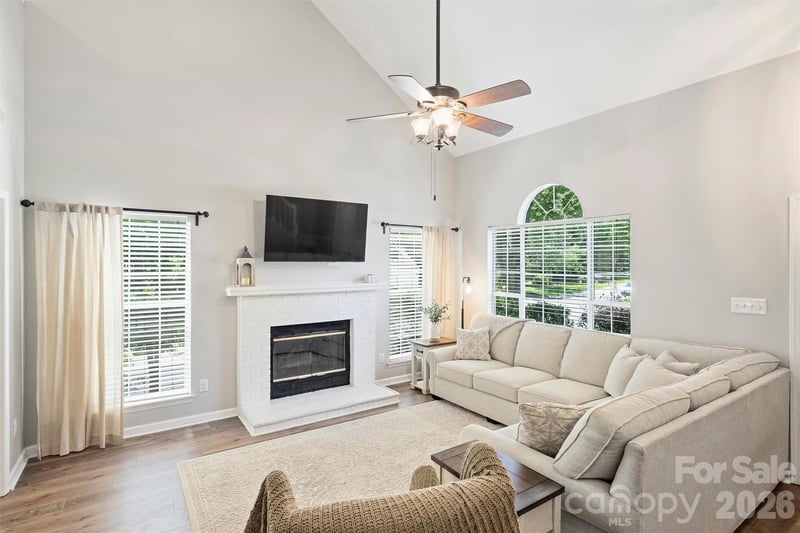 6000 Burnt Mill Rn, Matthews, NC 28104