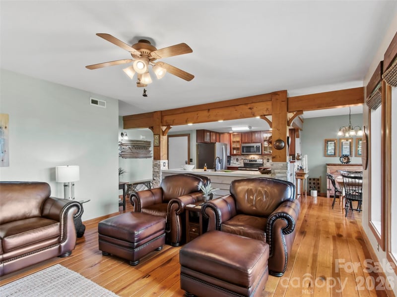250 Creekside Way #C102, Burnsville, NC 28714