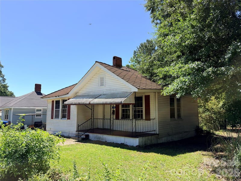 18 Dogwood St, Wadesboro, NC 28170