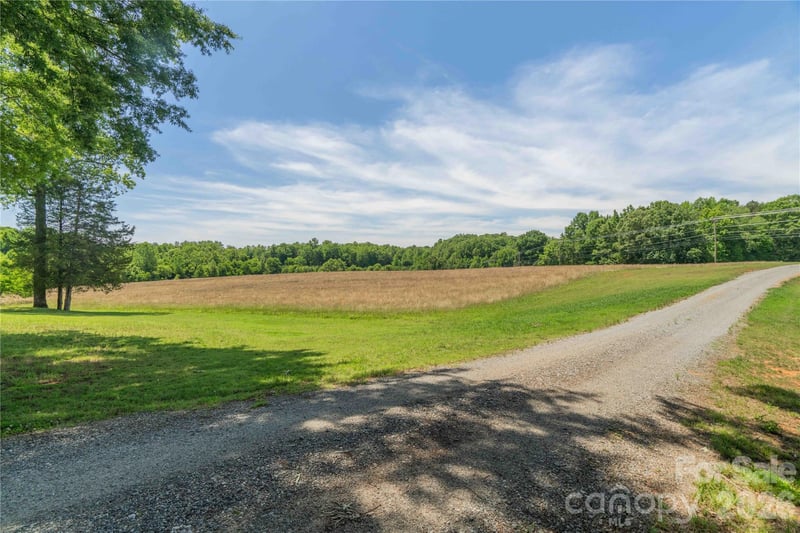 668 Link Rd, Lexington, NC 27295