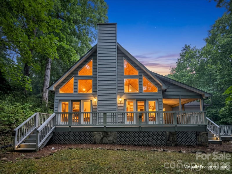 33 Buttercup Pl, Maggie Valley, NC 28751