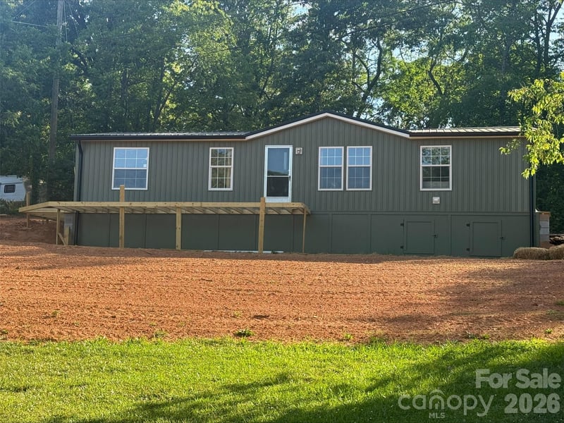 99999 Jason Case Dr, Candler, NC 28715