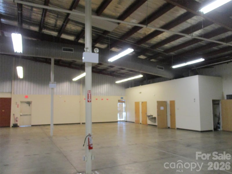 91 New Leicester Hw, Asheville, NC 28806