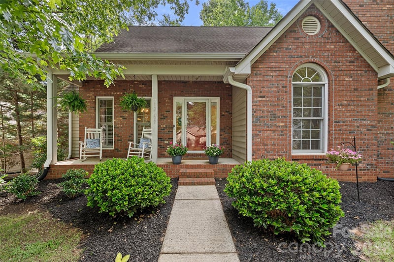 12109 Baywoods Dr, Tega Cay, SC 29708