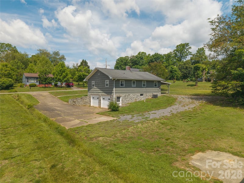 122 Whitley Rd, Morganton, NC 28655