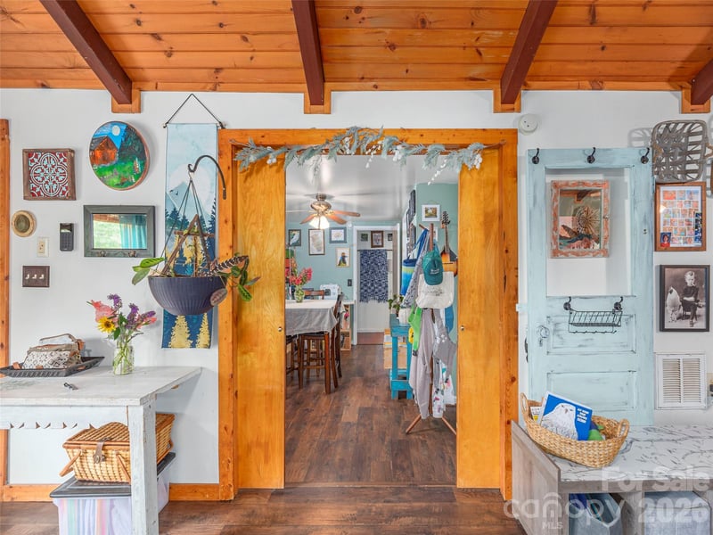 337 Hamer Ave, Waynesville, NC 28786