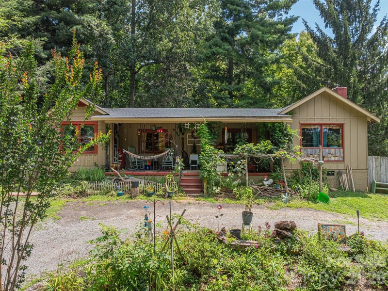 337 Hamer Ave, Waynesville, NC 28786