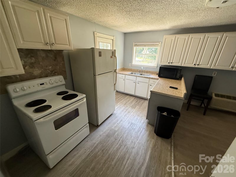 107 Drake St, Gastonia, NC 28052