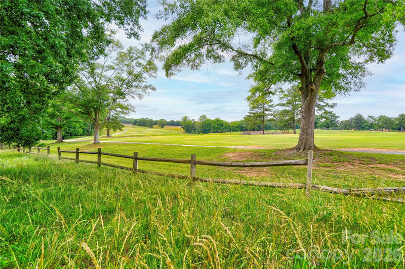 3016 Longwood Dr, Shelby, NC 28152
