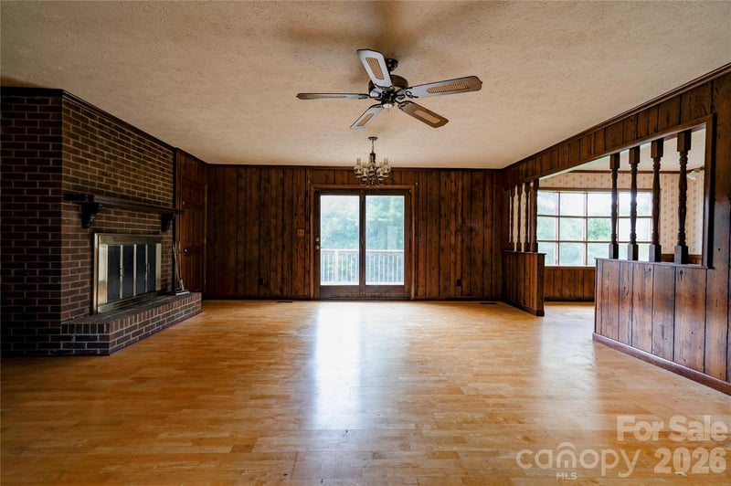 3016 Longwood Dr, Shelby, NC 28152