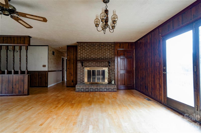3016 Longwood Dr, Shelby, NC 28152