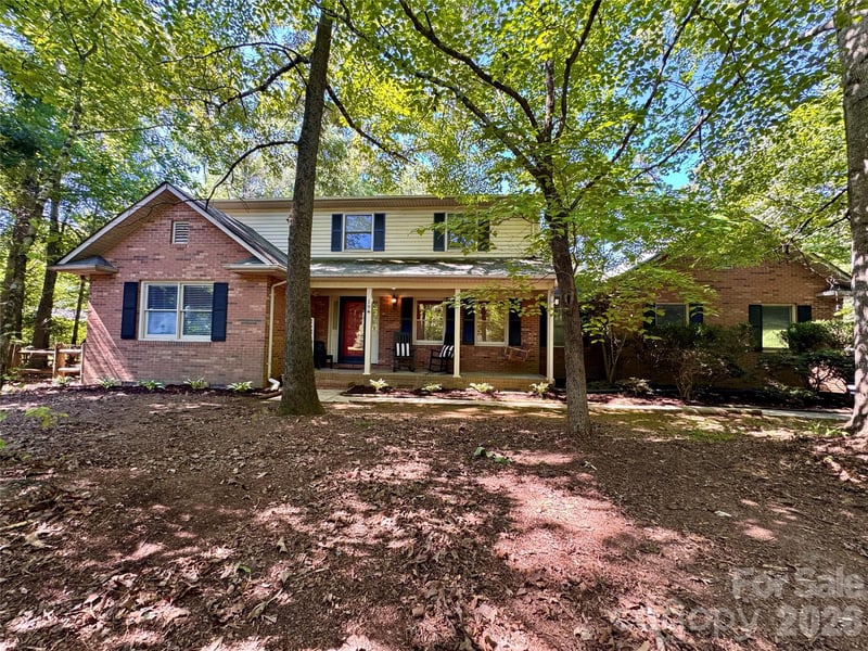 196 Flint Ridge Dr, Concord, NC 28025