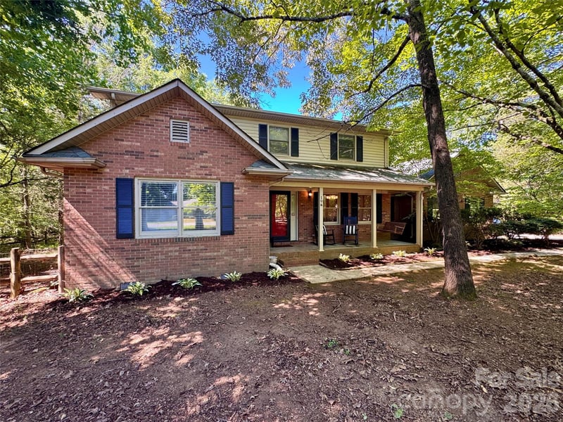 196 Flint Ridge Dr, Concord, NC 28025