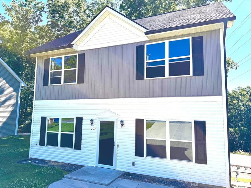 207 Freedom Dr, Albemarle, NC 28001