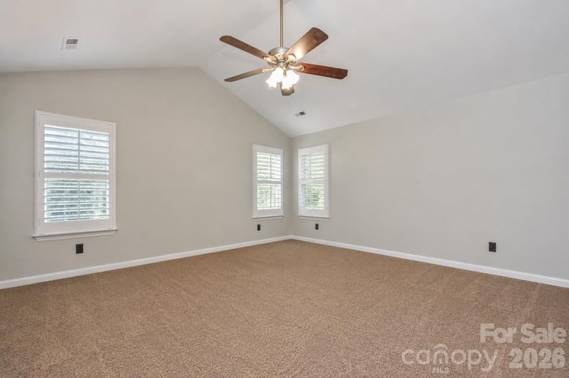 135 Southhaven Dr, Mooresville, NC 28117