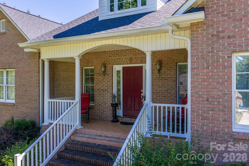 170 Windsor Dr, Taylorsville, NC 28681