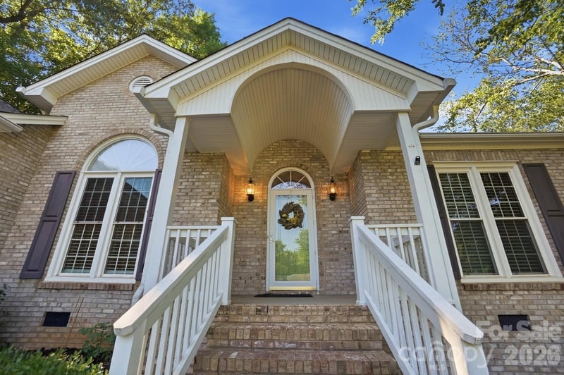 1506 Village Ct, Gastonia, NC 28054
