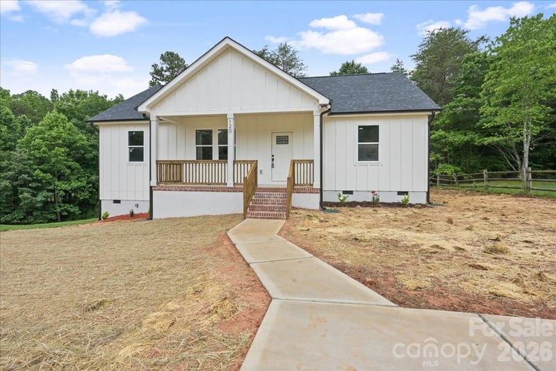 120 Whistling Pines Dr, Statesville, NC 28677